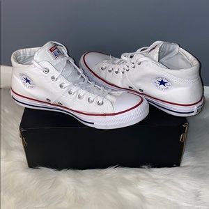 Women Converse